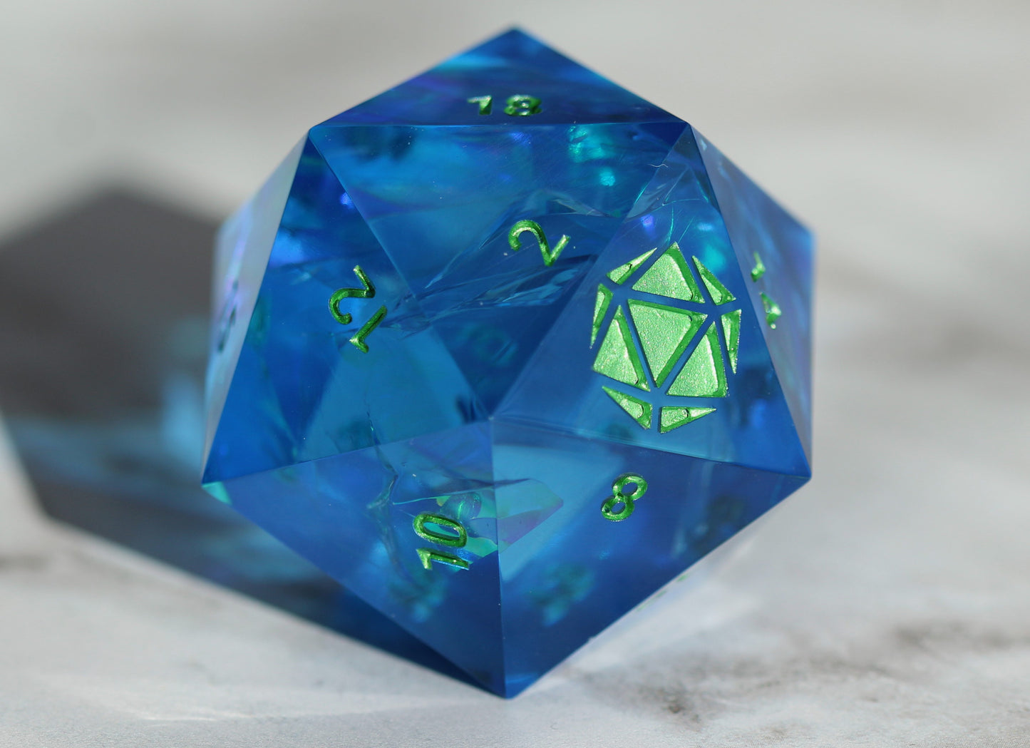 Hydro Prism (Jumbo d20: 40mm)