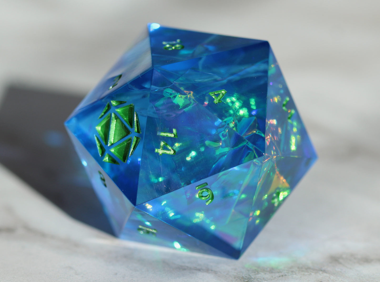 Hydro Prism (Jumbo d20: 40mm)